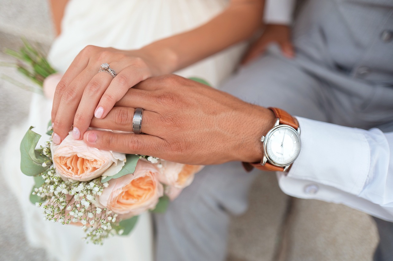 Timeless Wedding Gifts: Luxury Watches for the Bride